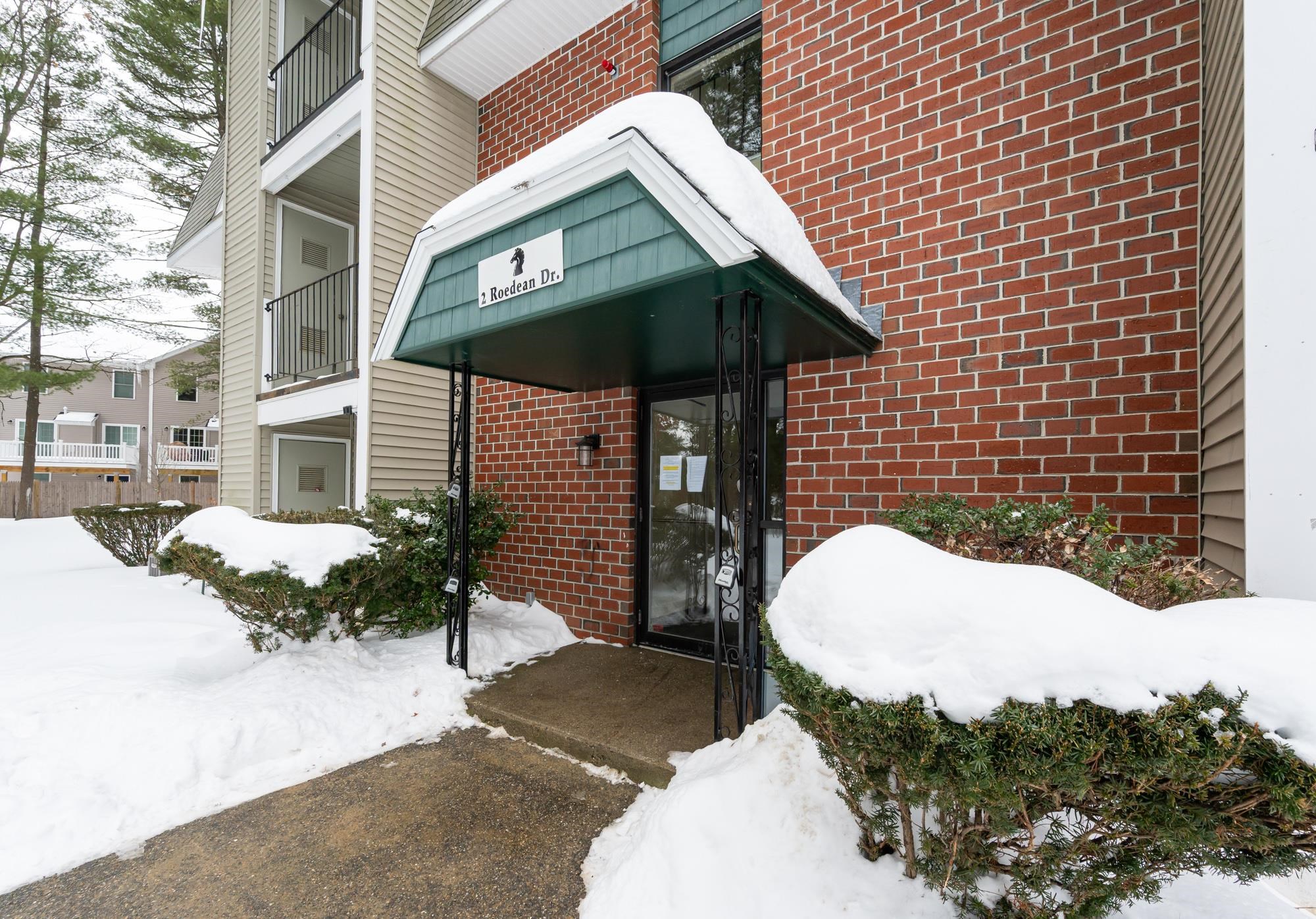 2 Roedean Drive Unit: 307