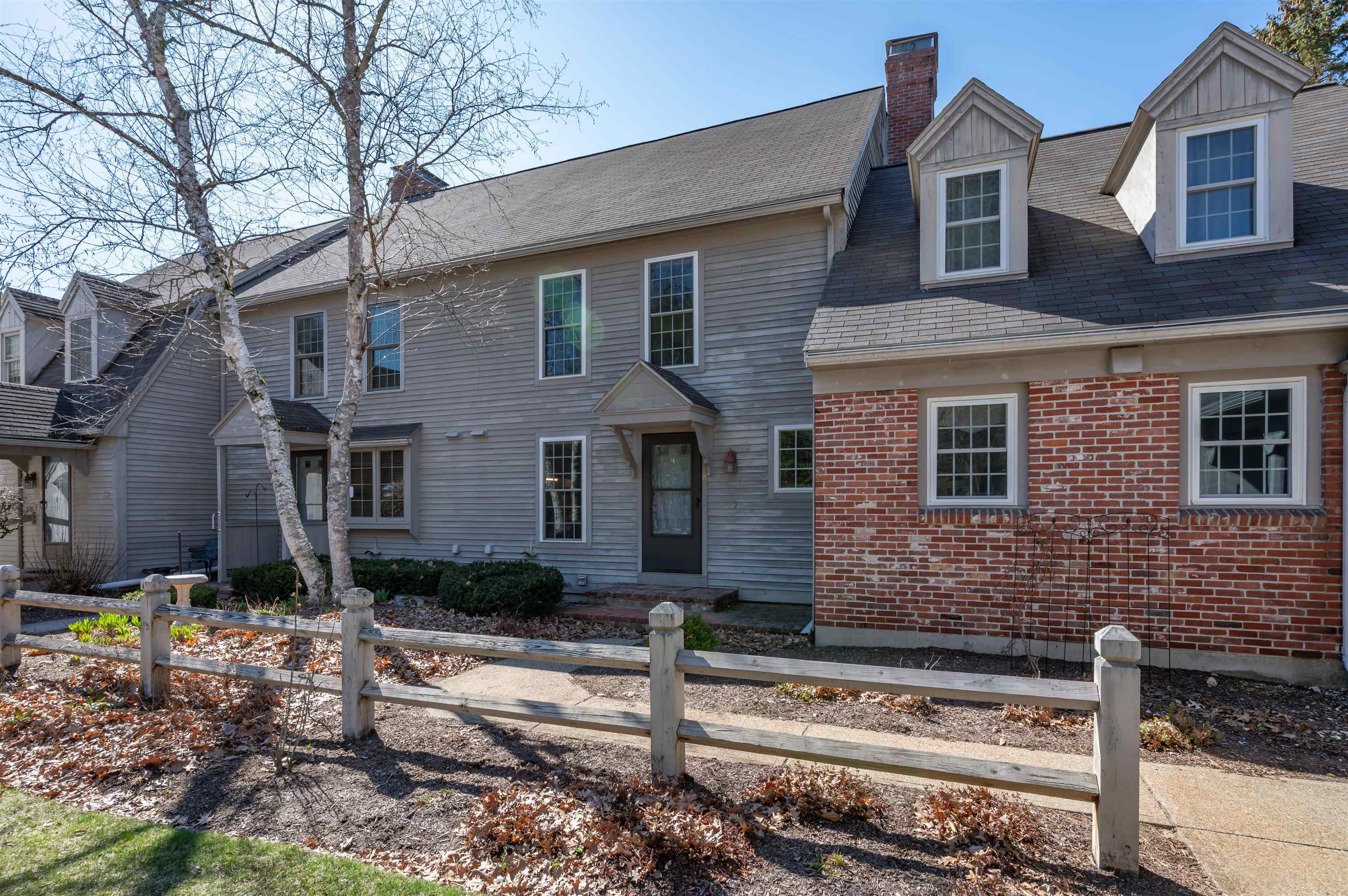 8 Veterans Road Unit: Unit 8