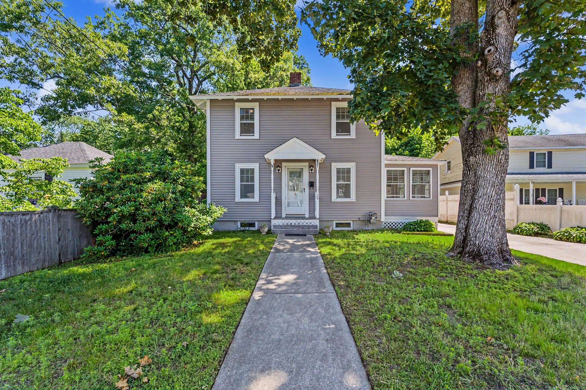 20 Lawndale Avenue