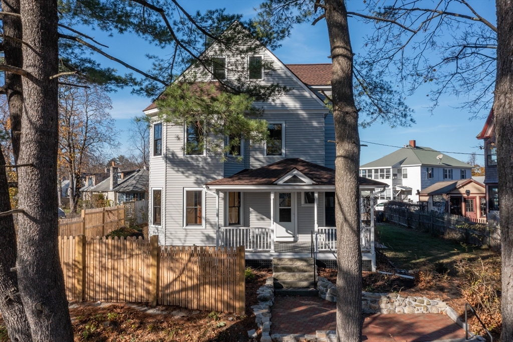 6 Highland Place
