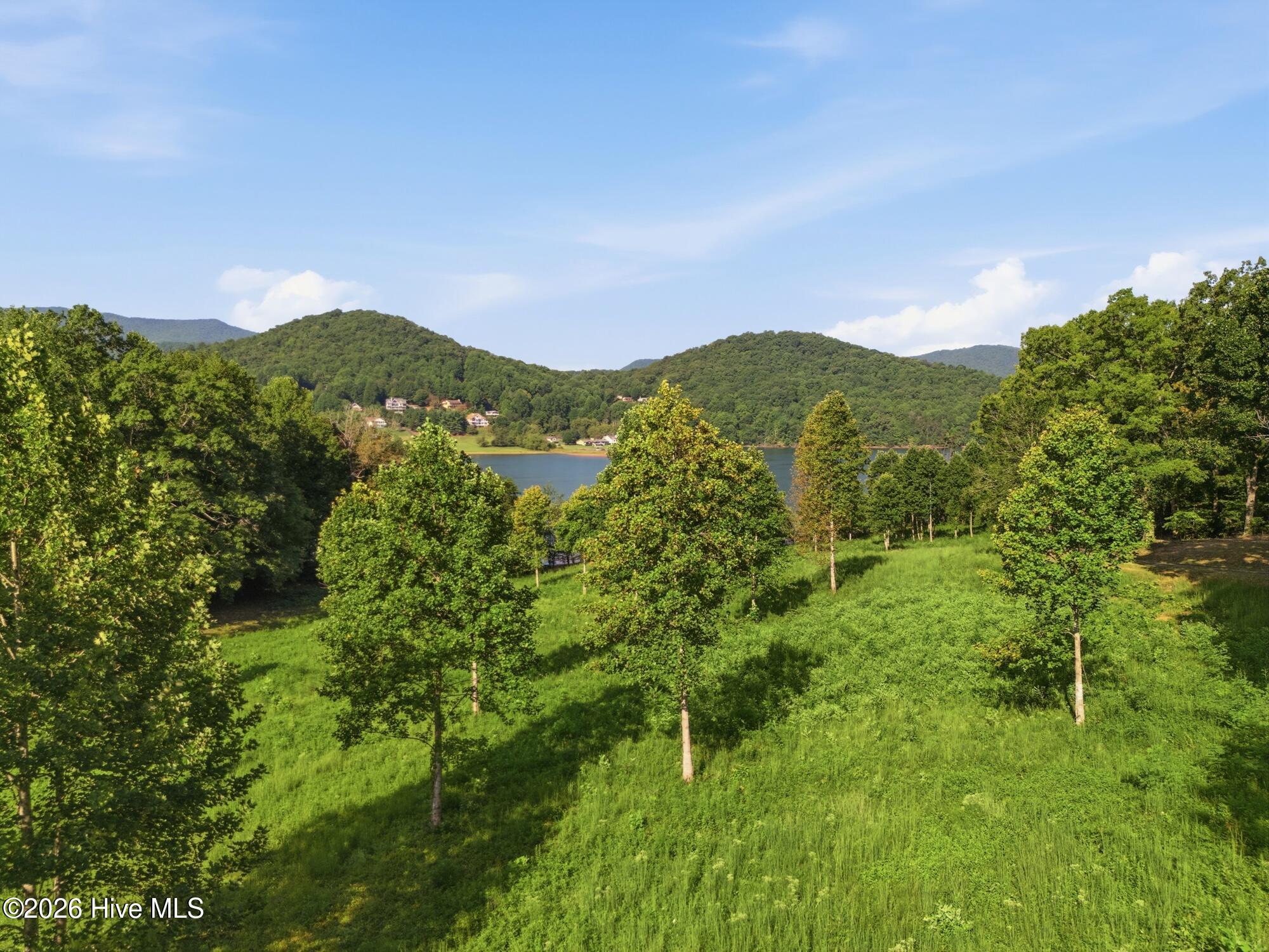 314 Lakeside Drive
