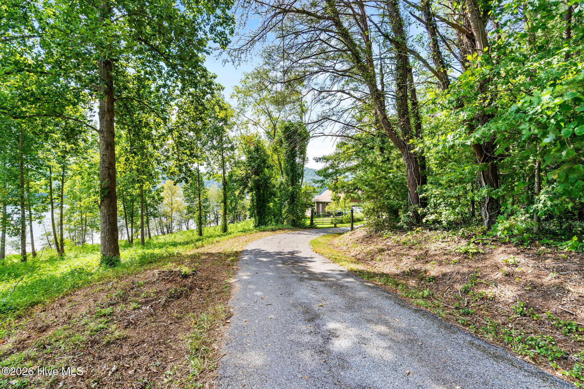 314 Lakeside Drive