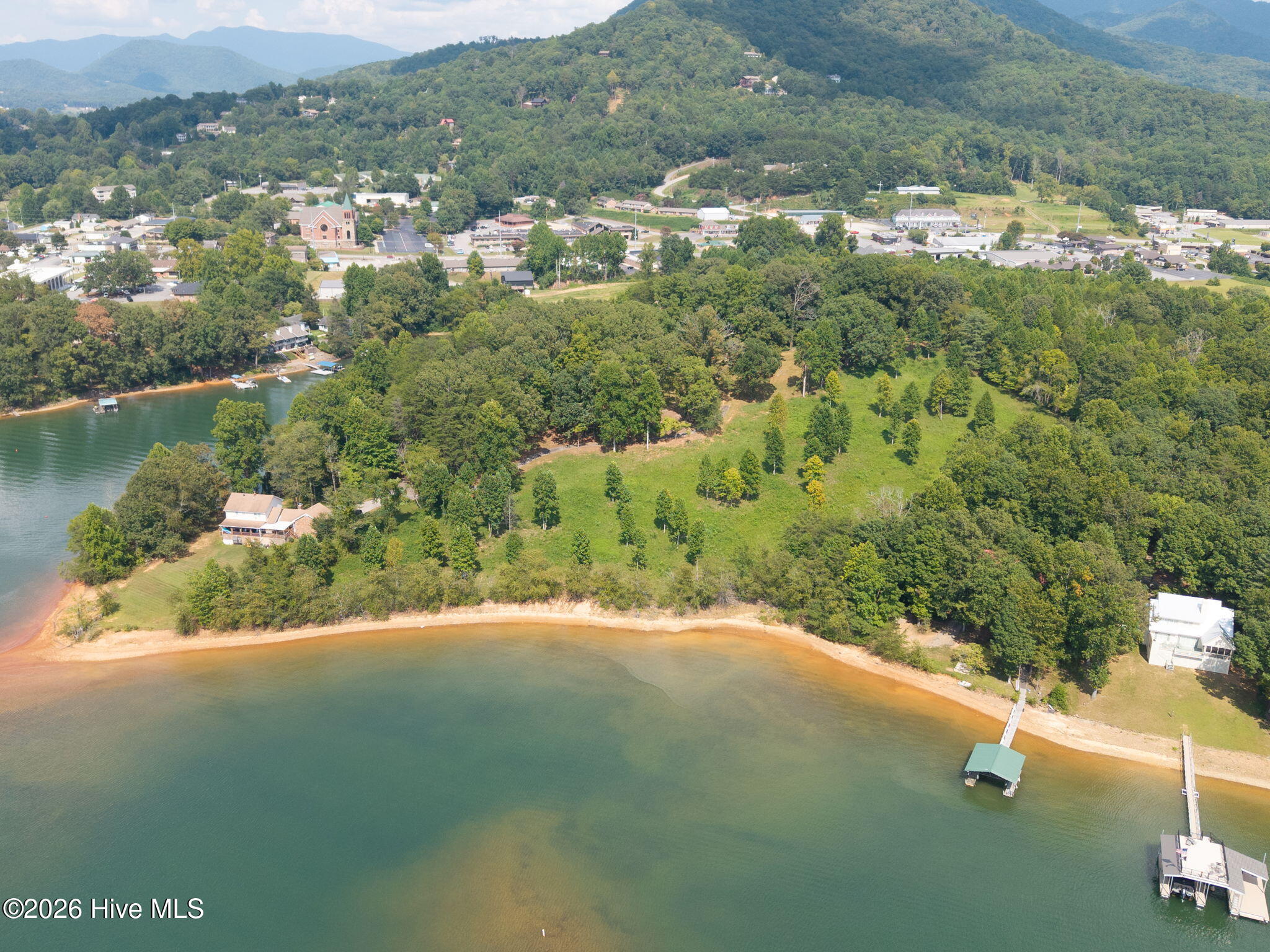314 Lakeside Drive