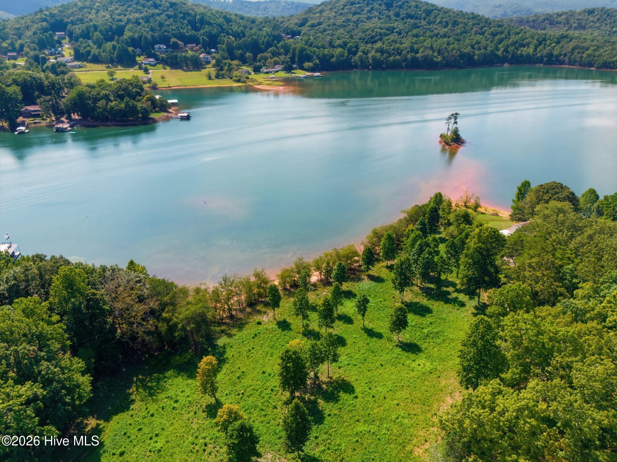 314 Lakeside Drive