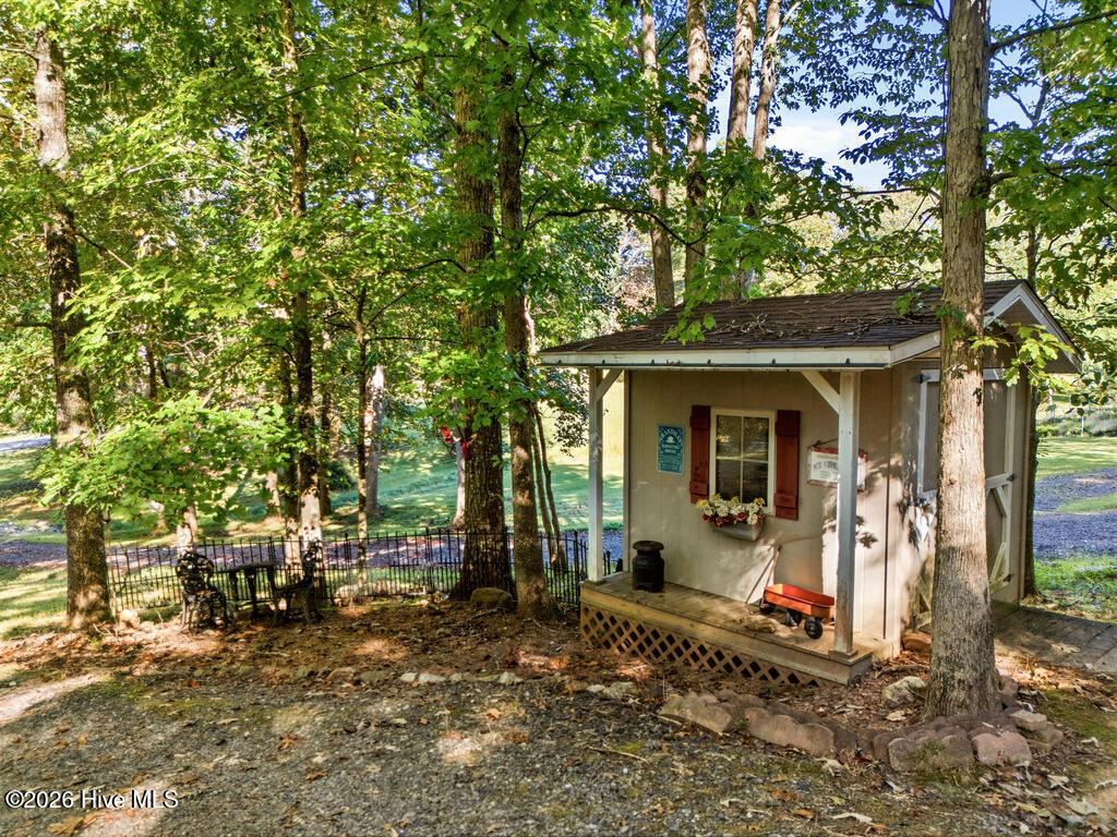 654 Ford Road