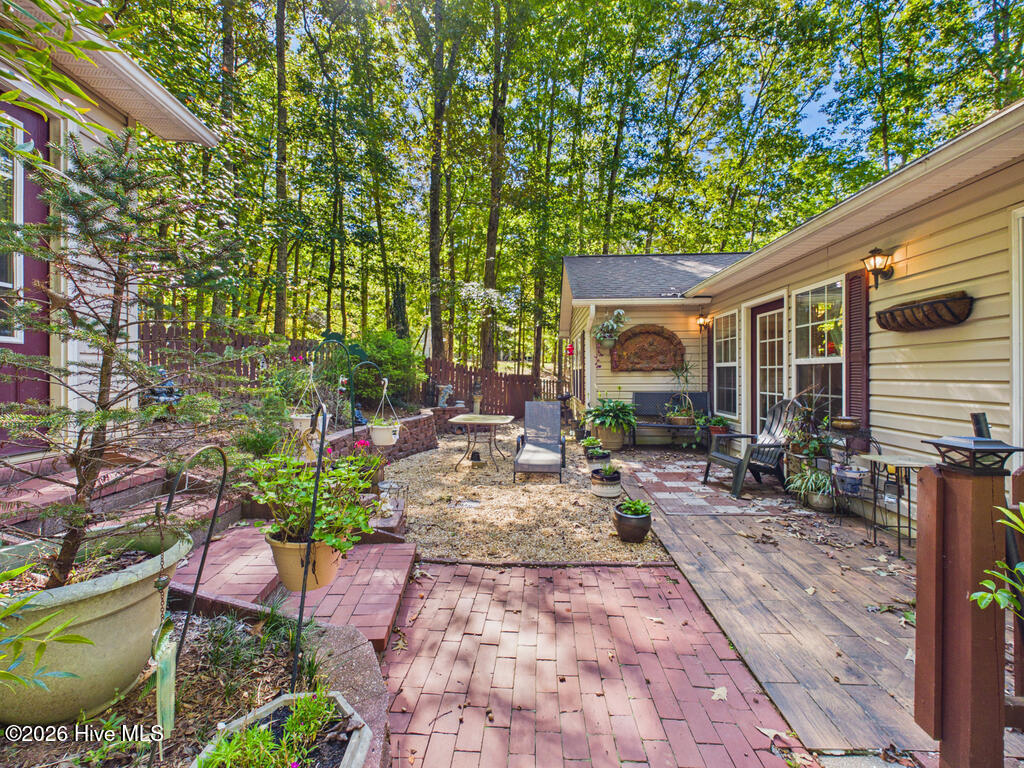 654 Ford Road