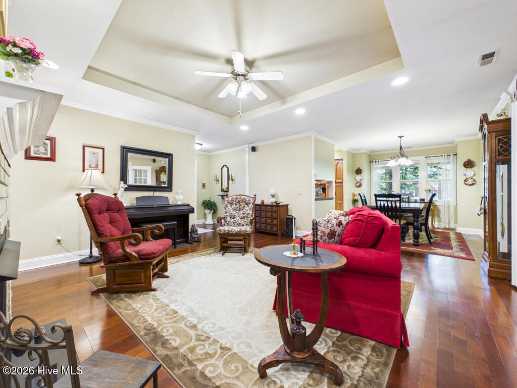 654 Ford Road