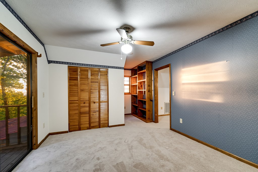 1014 Smokerise Drive