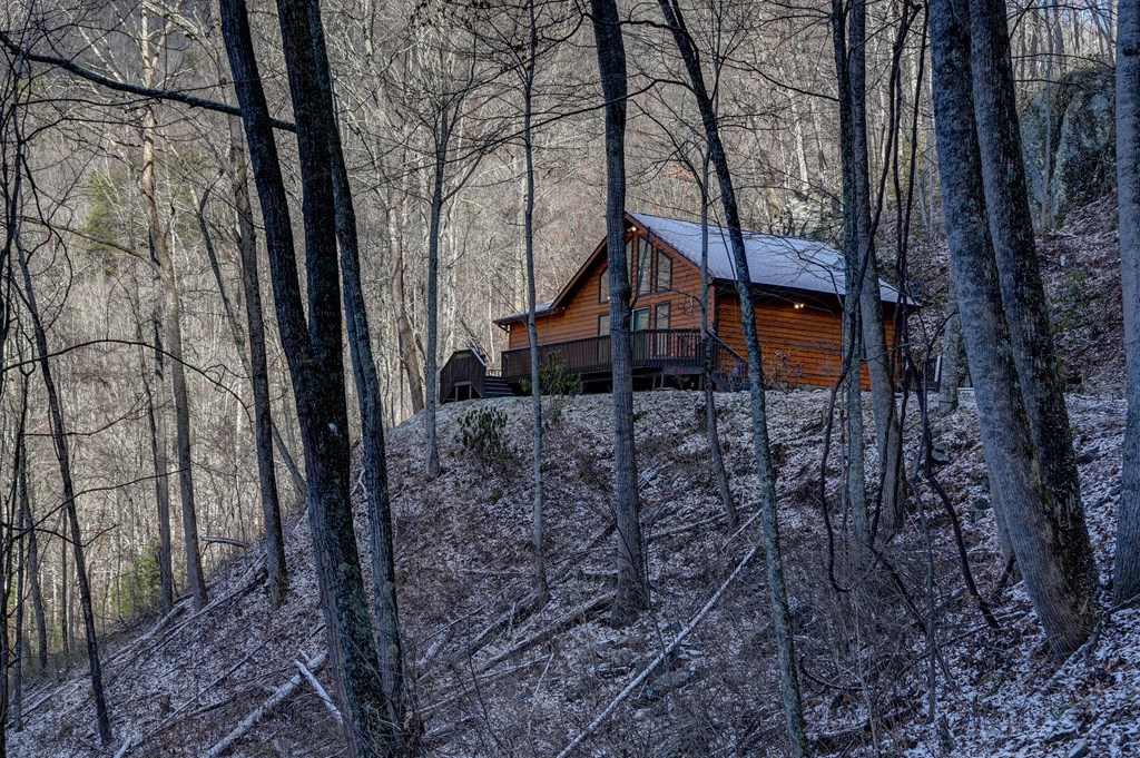 127 Whataview Drive