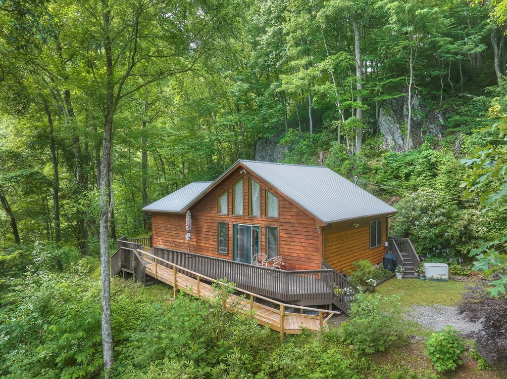 127 Whataview Drive