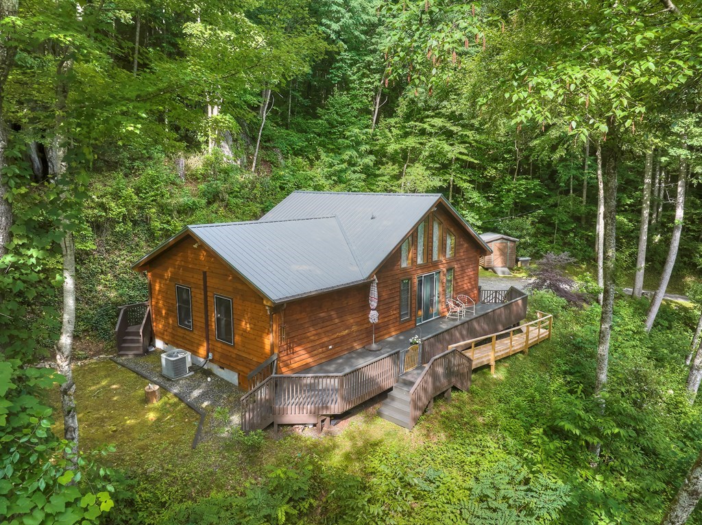 127 Whataview Drive