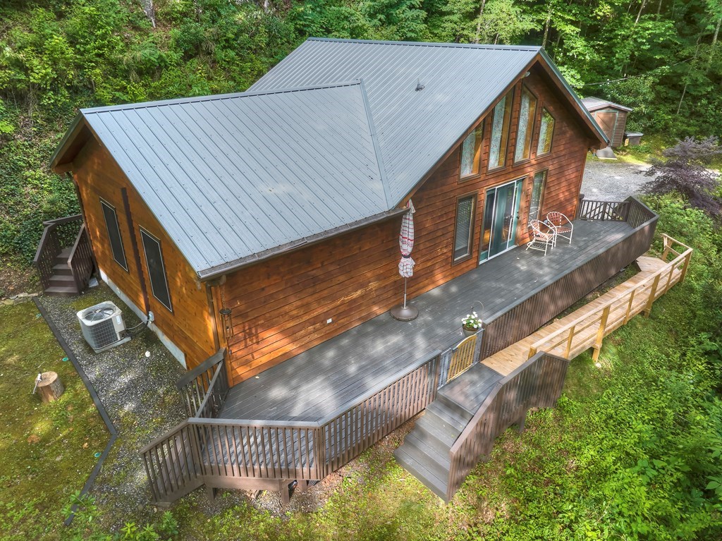 127 Whataview Drive