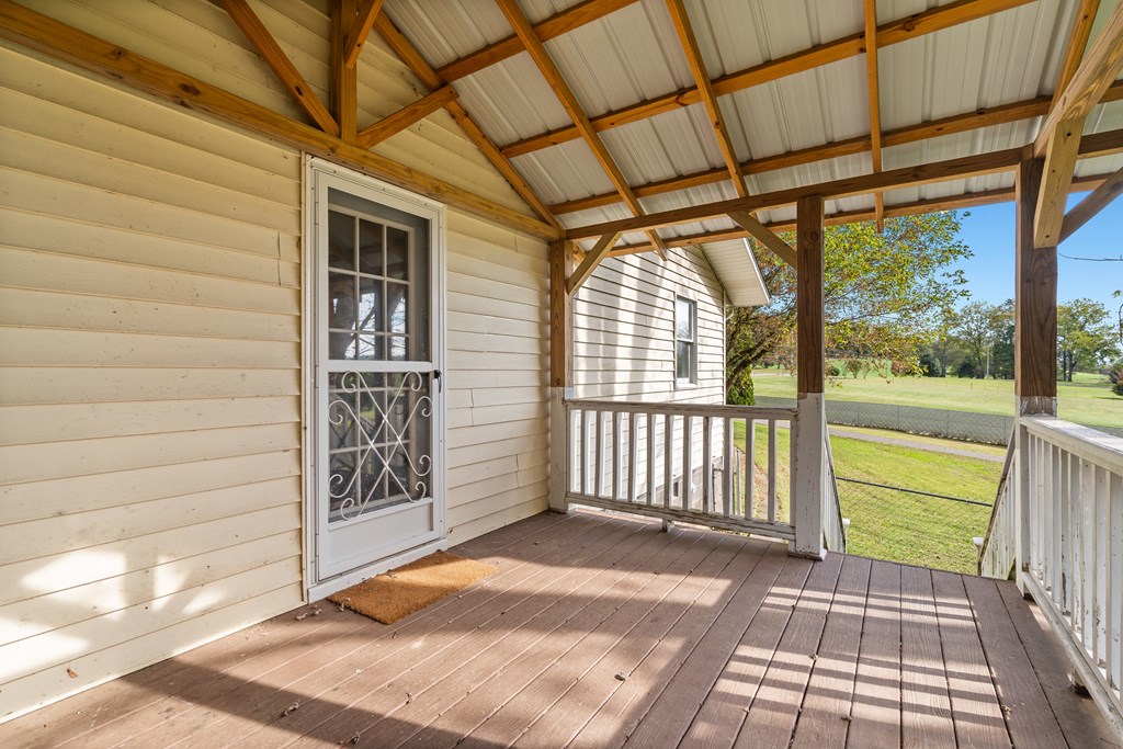 1045 Old Hwy 64 W, Hayesville