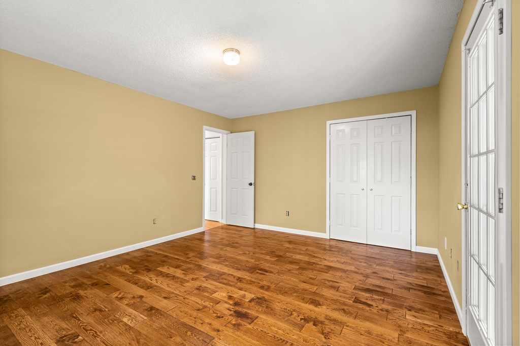 1045 Old Hwy 64 W, Hayesville