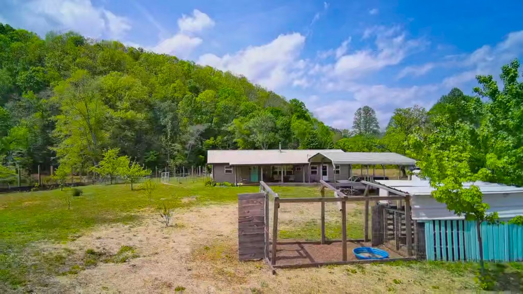 3325 Pack Mountain Road