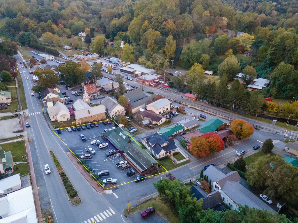 489 Haywood Rd