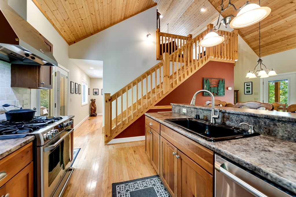 92 Sterling Lane