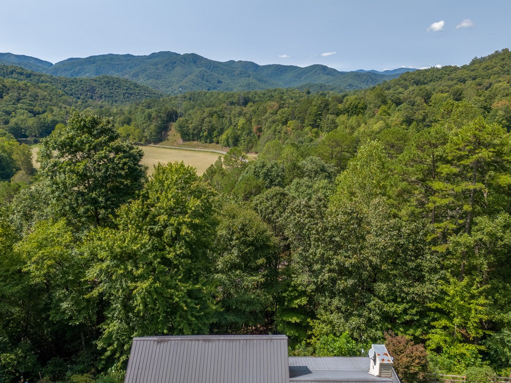 92 Sterling Lane