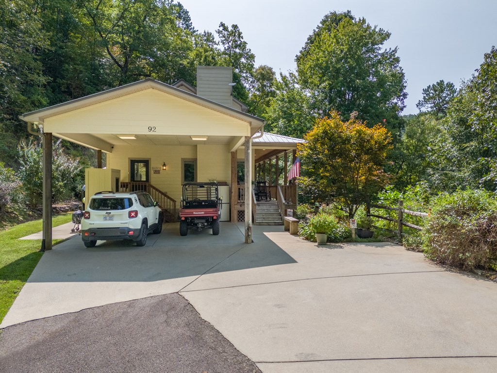 92 Sterling Lane