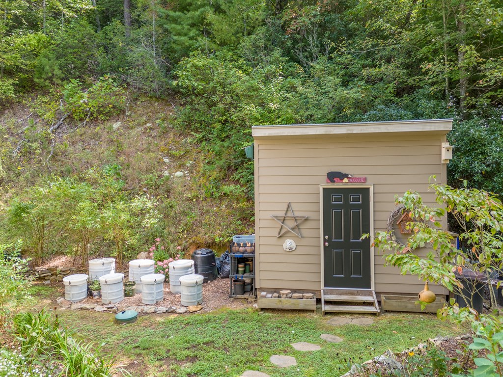 92 Sterling Lane