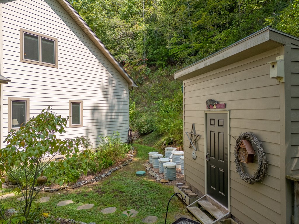 92 Sterling Lane