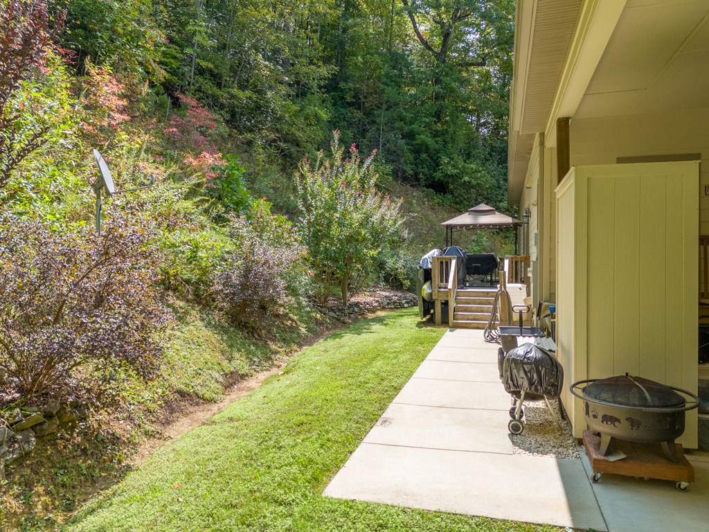 92 Sterling Lane