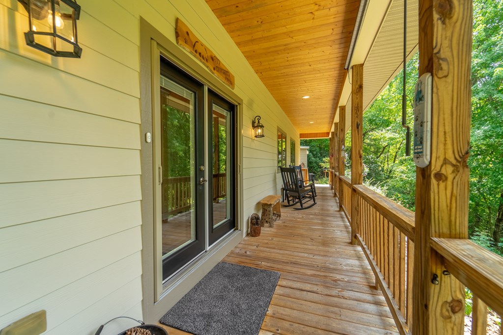 92 Sterling Lane