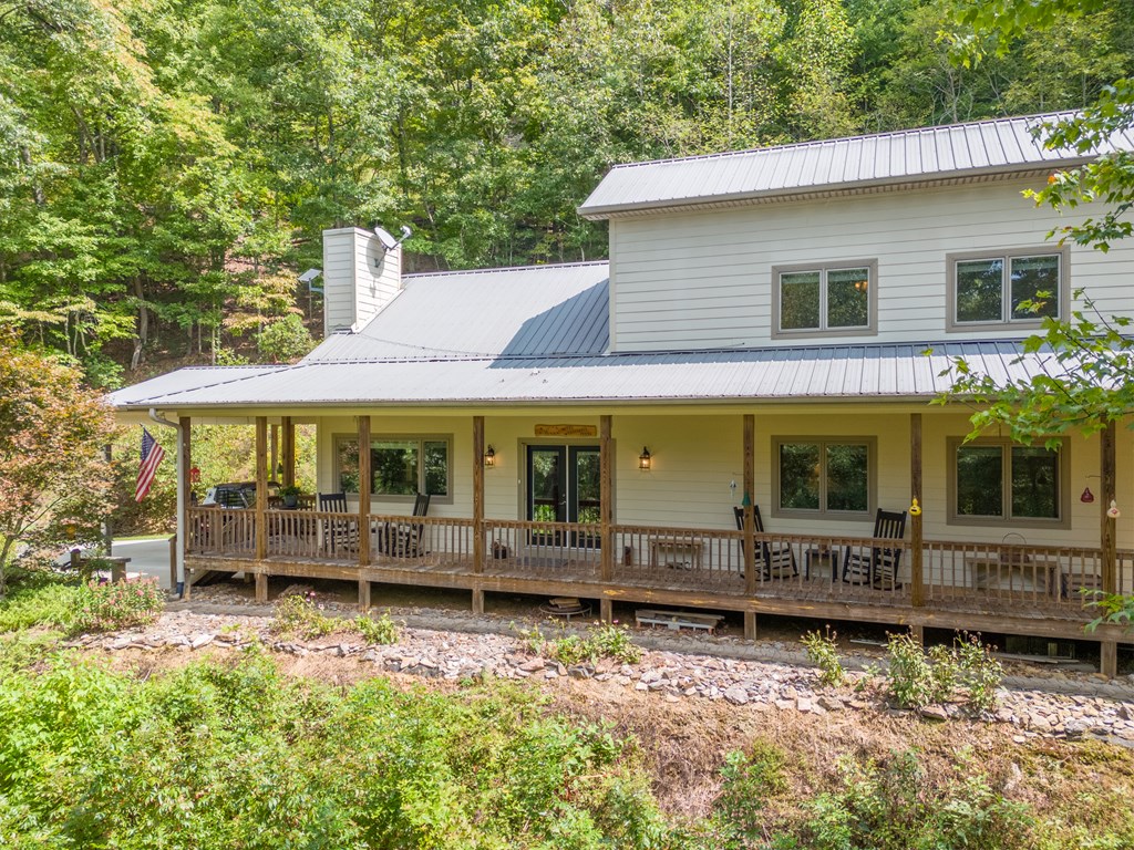 92 Sterling Lane