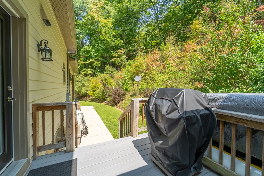 92 Sterling Lane
