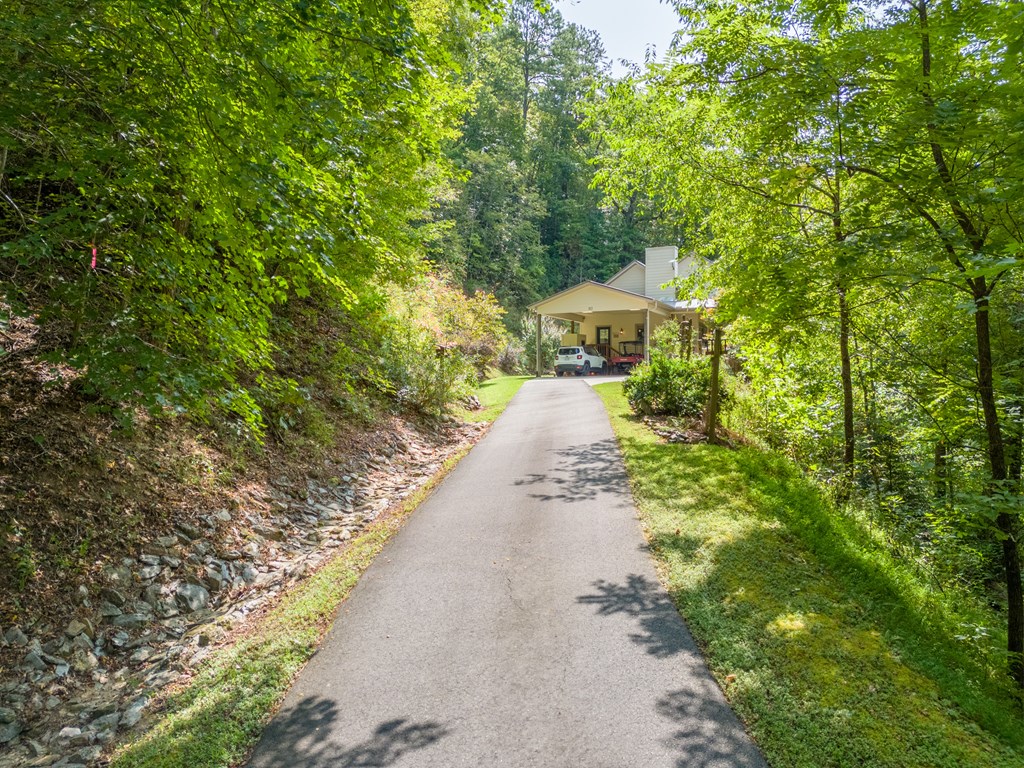 92 Sterling Lane