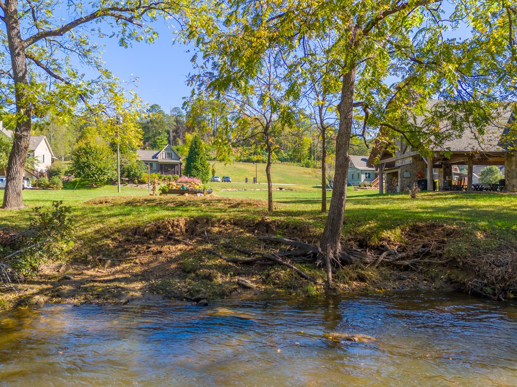 52 Grayling Dr
