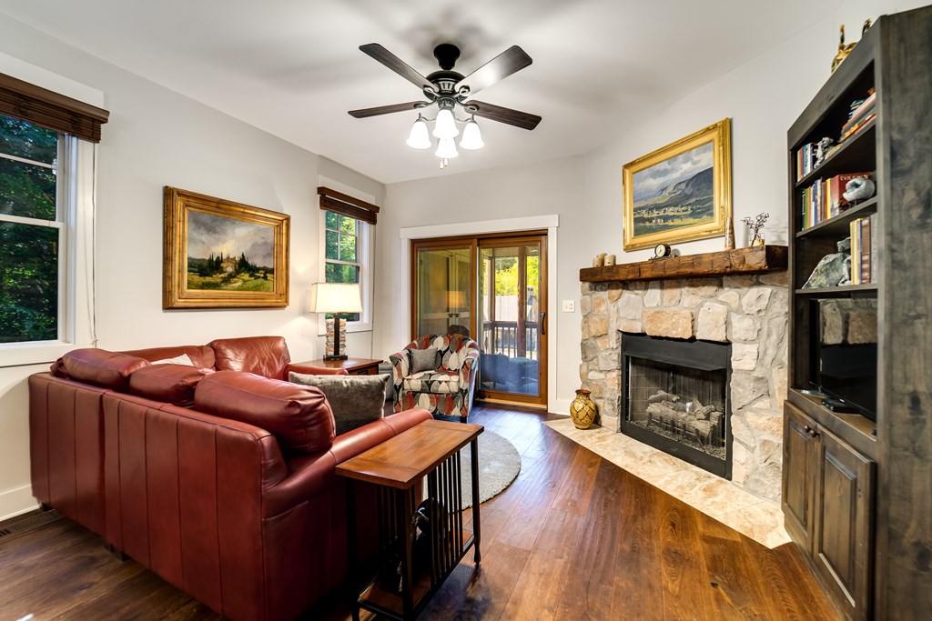 52 Grayling Dr