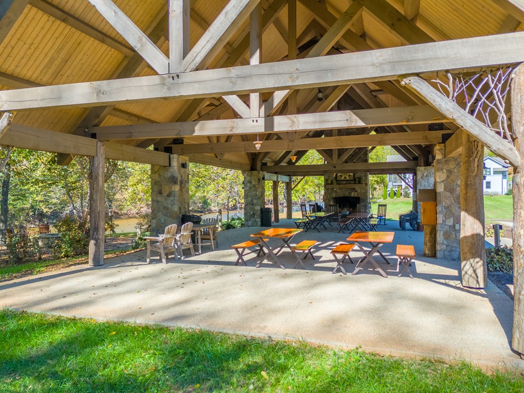 52 Grayling Dr
