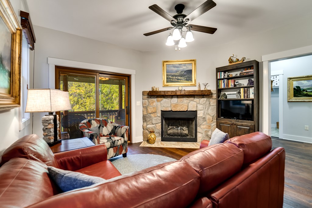 52 Grayling Dr