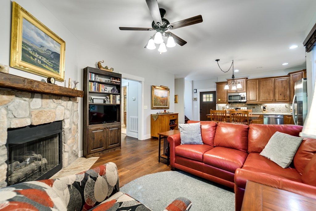 52 Grayling Dr