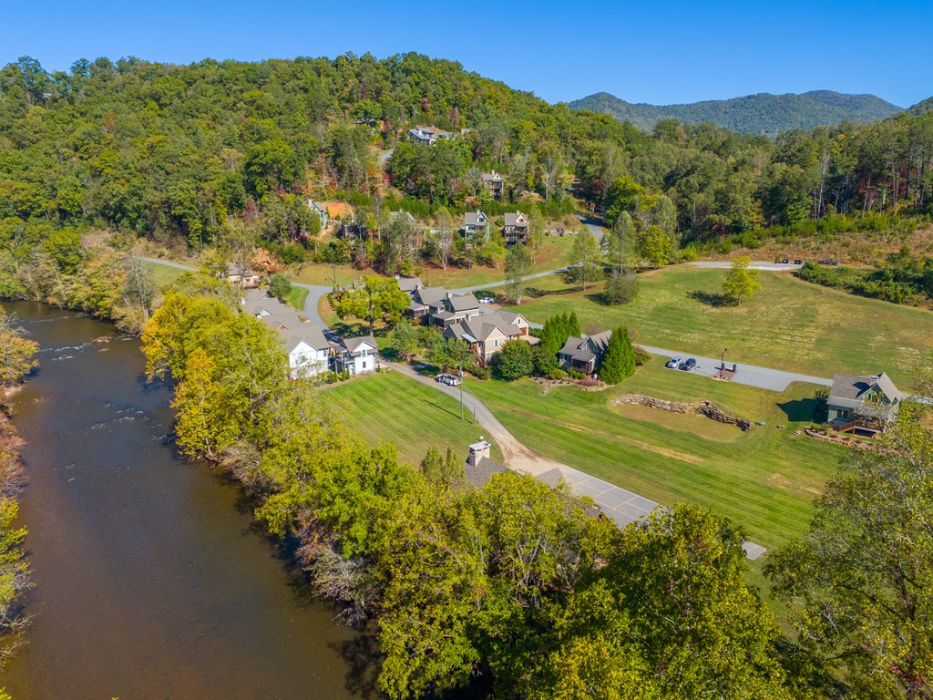 52 Grayling Dr