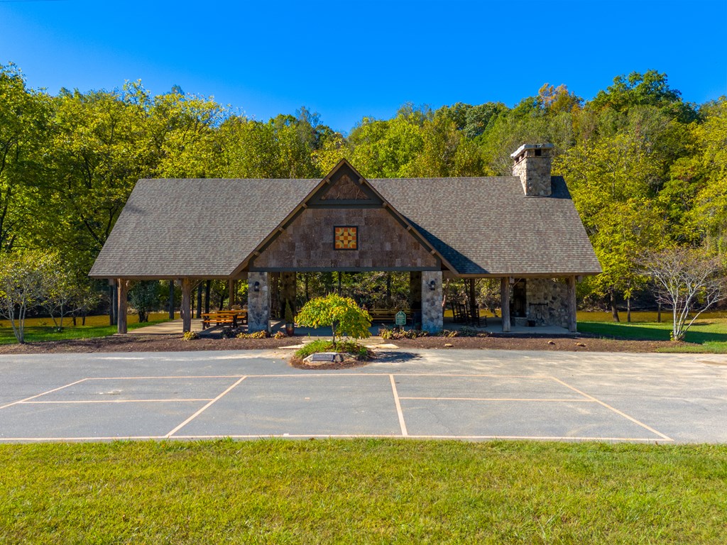 52 Grayling Dr