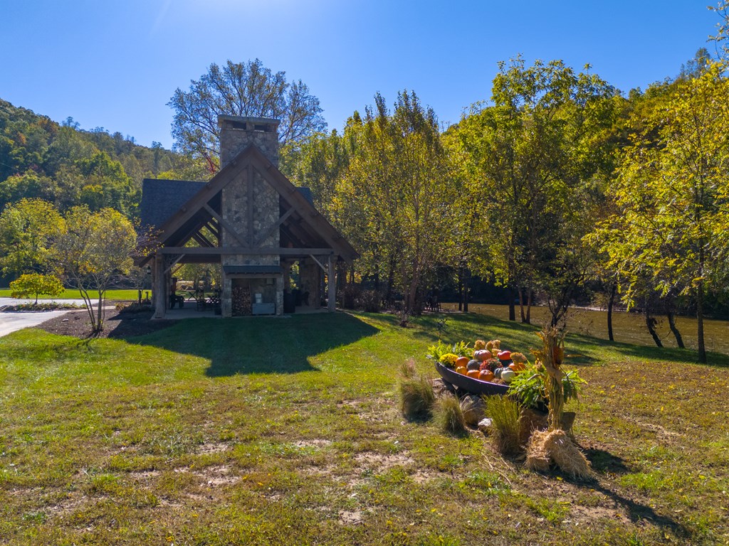 52 Grayling Dr
