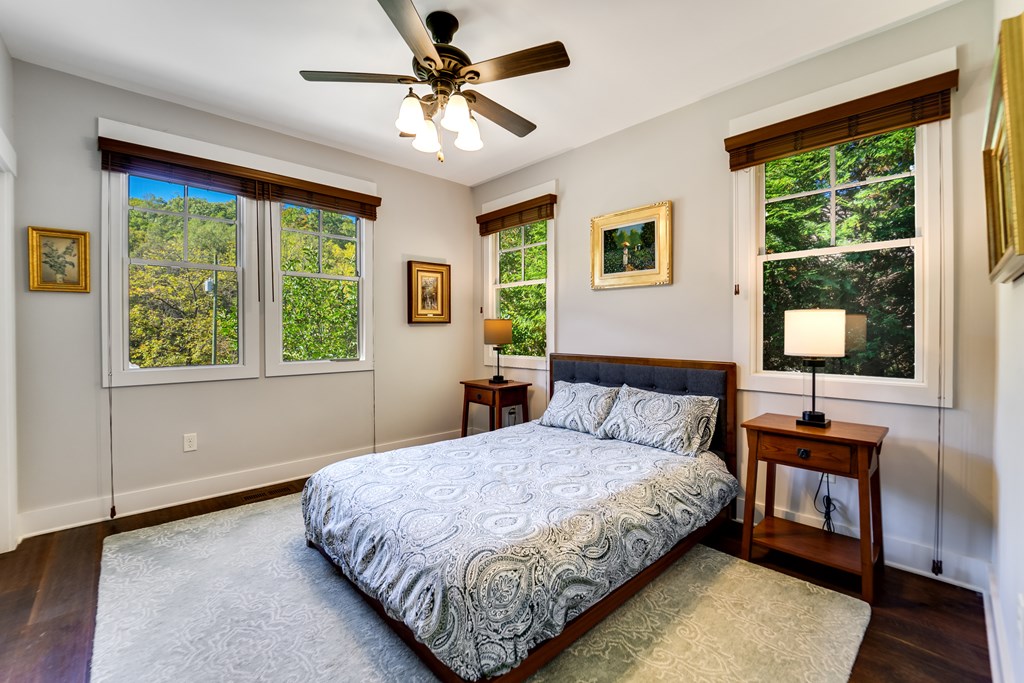 52 Grayling Dr