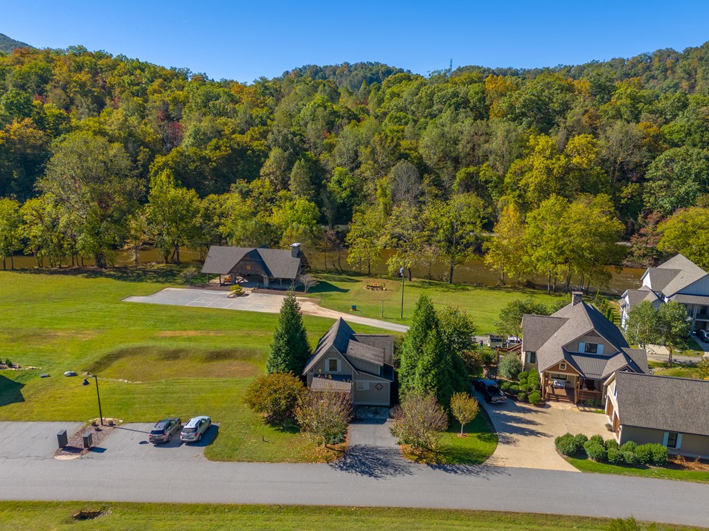 52 Grayling Dr