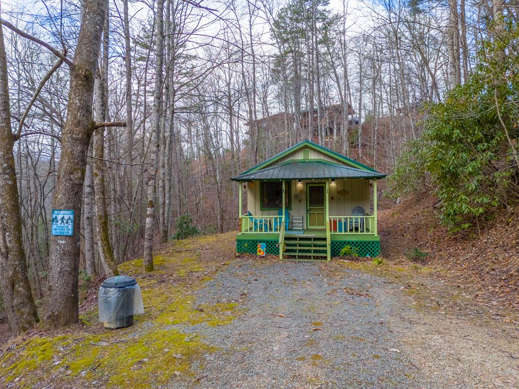 180 Valley Lane
