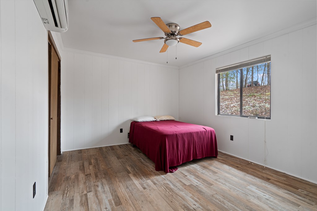 121 Brittany Pointe