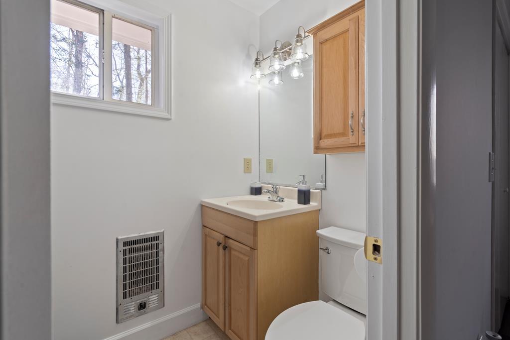 121 Brittany Pointe