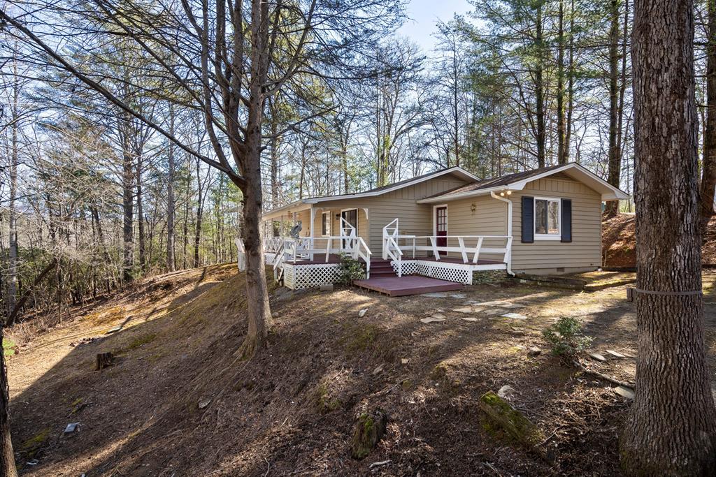 121 Brittany Pointe