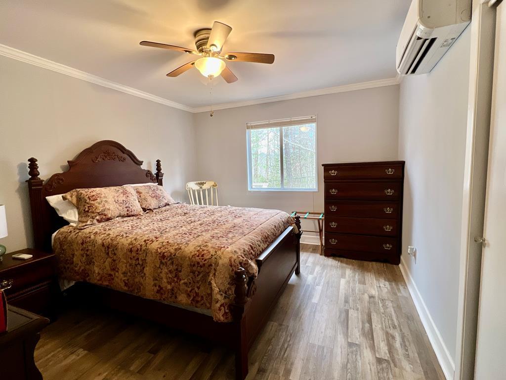 121 Brittany Pointe