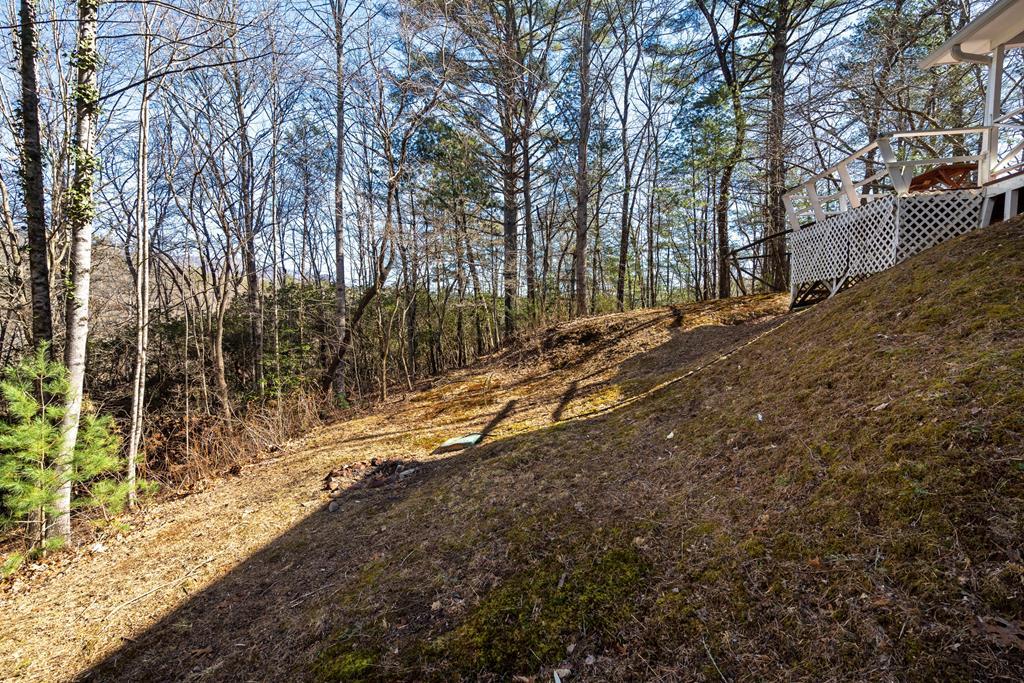 121 Brittany Pointe