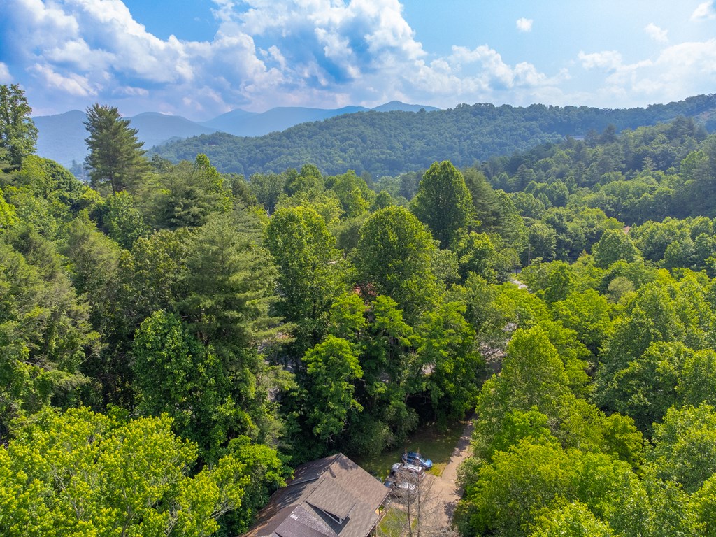 417 N Country Club Dr