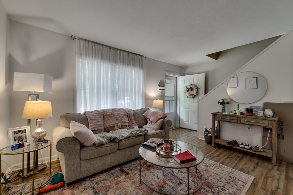 417 N Country Club Dr