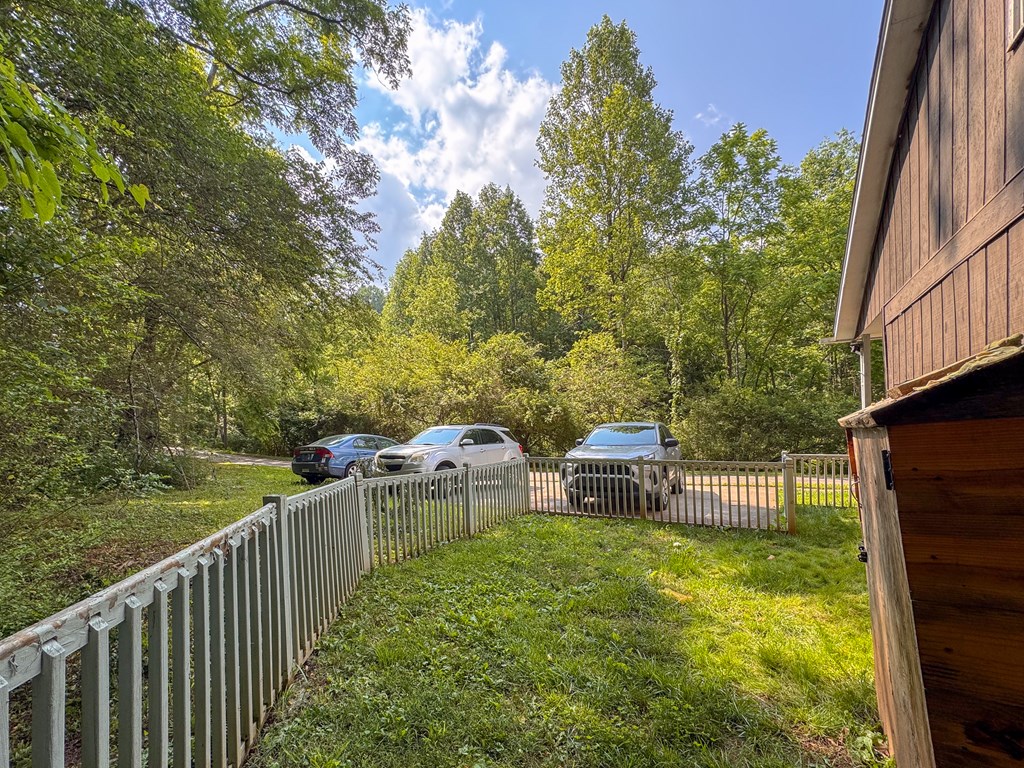 417 N Country Club Dr