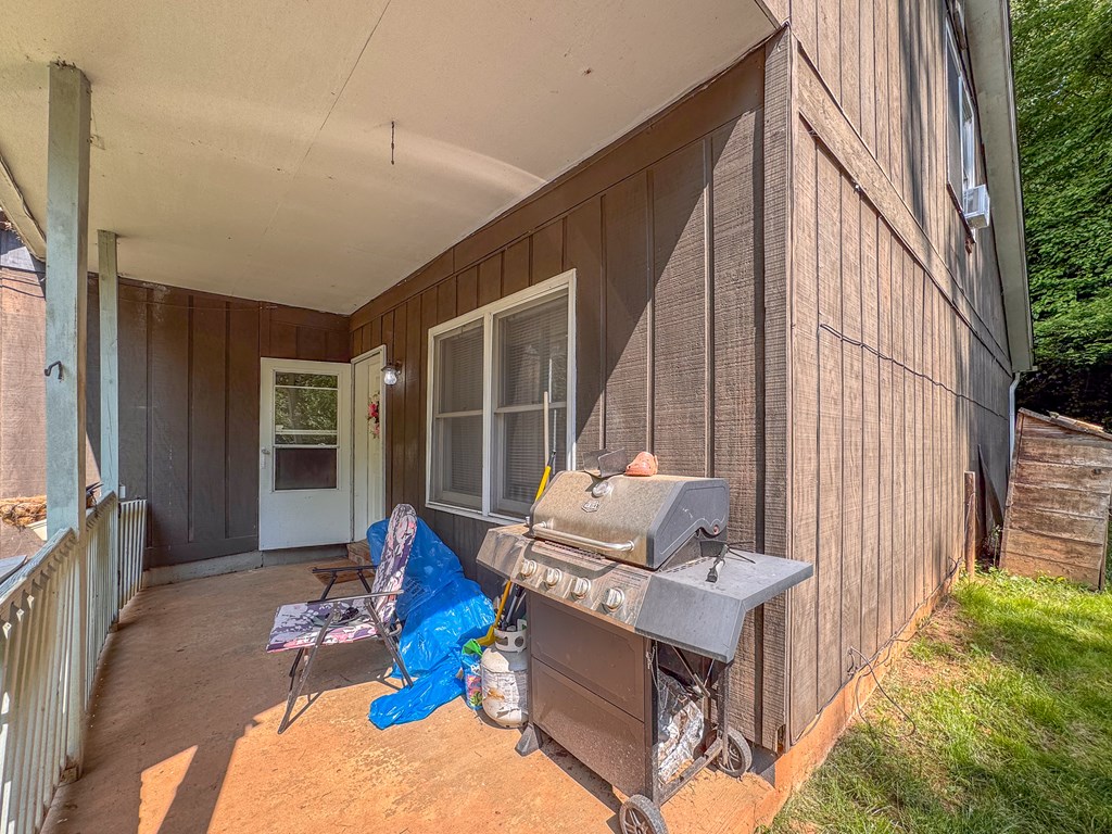 417 N Country Club Dr